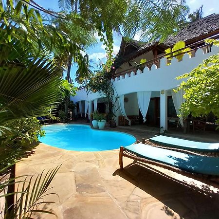 Moyo Apartment Pwani Mchangani Luaran gambar